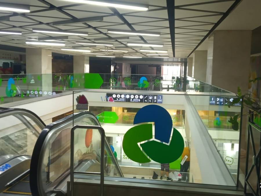 Brand installation in a shopping mall · 2020
